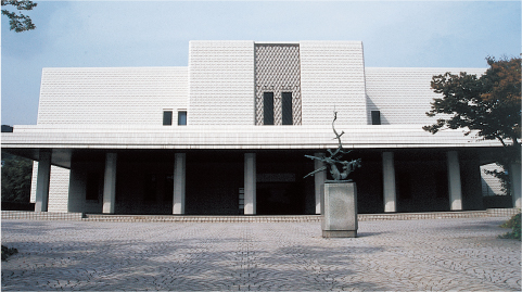 下関市立美術館