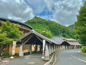 奥津温泉花美人の里