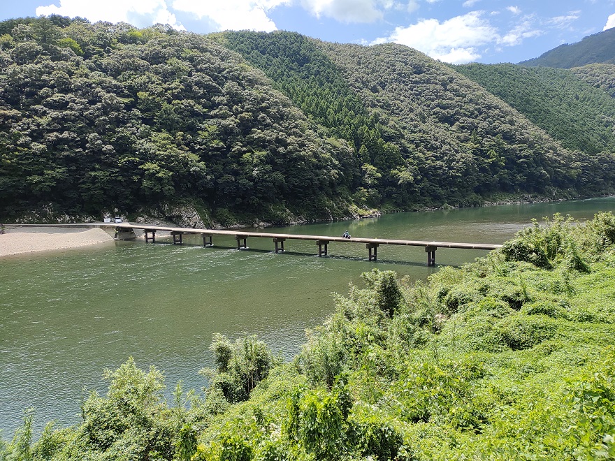 岩間沈下橋